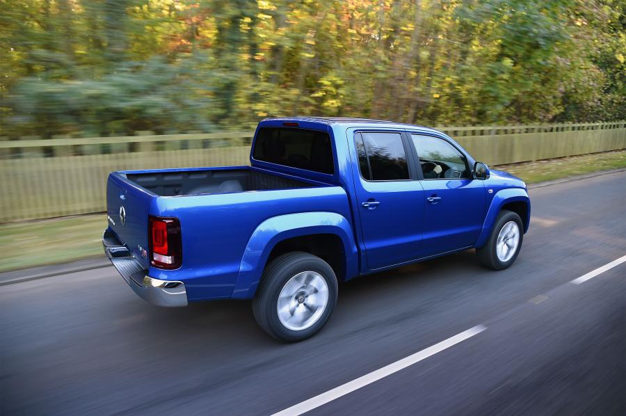  Volkswagen Amarok Double Cab 2016 года  (UK) (фото 25 из 40)